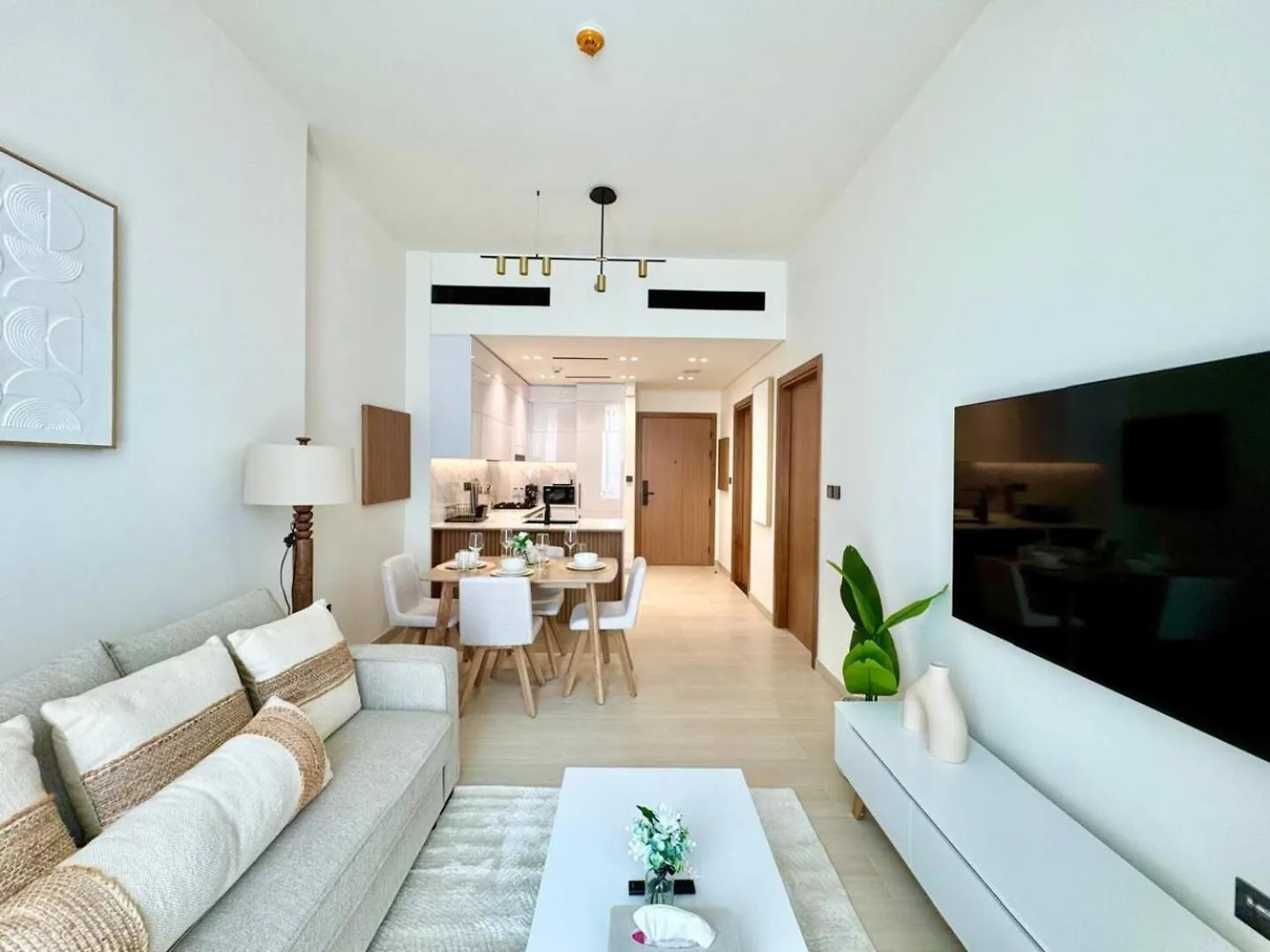 Dreamy & Cozy 1Br In Jvc With Balcony Apartment Dubai 0*,  United Arab Emirates